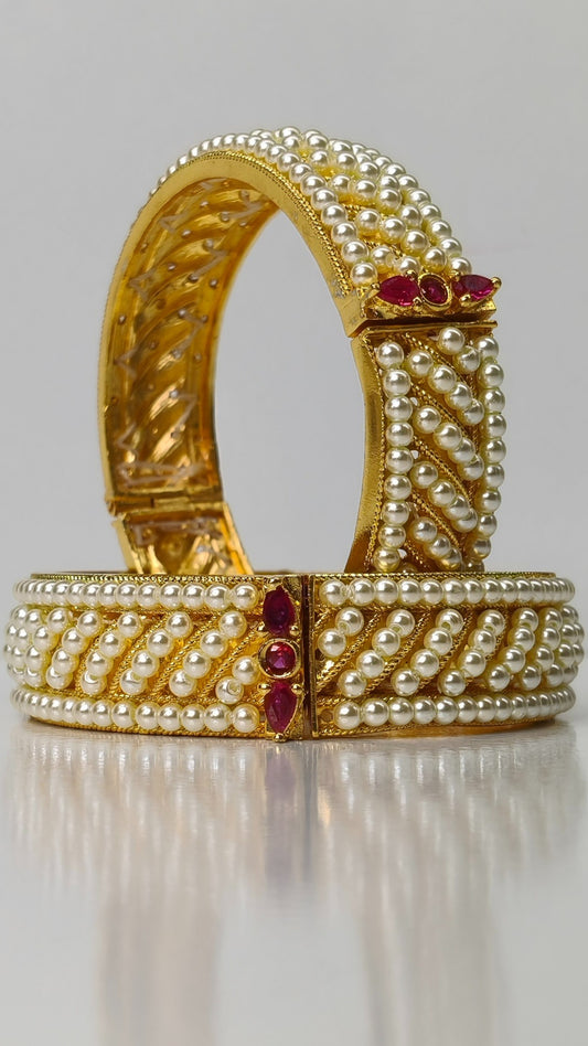 Moti Bangles