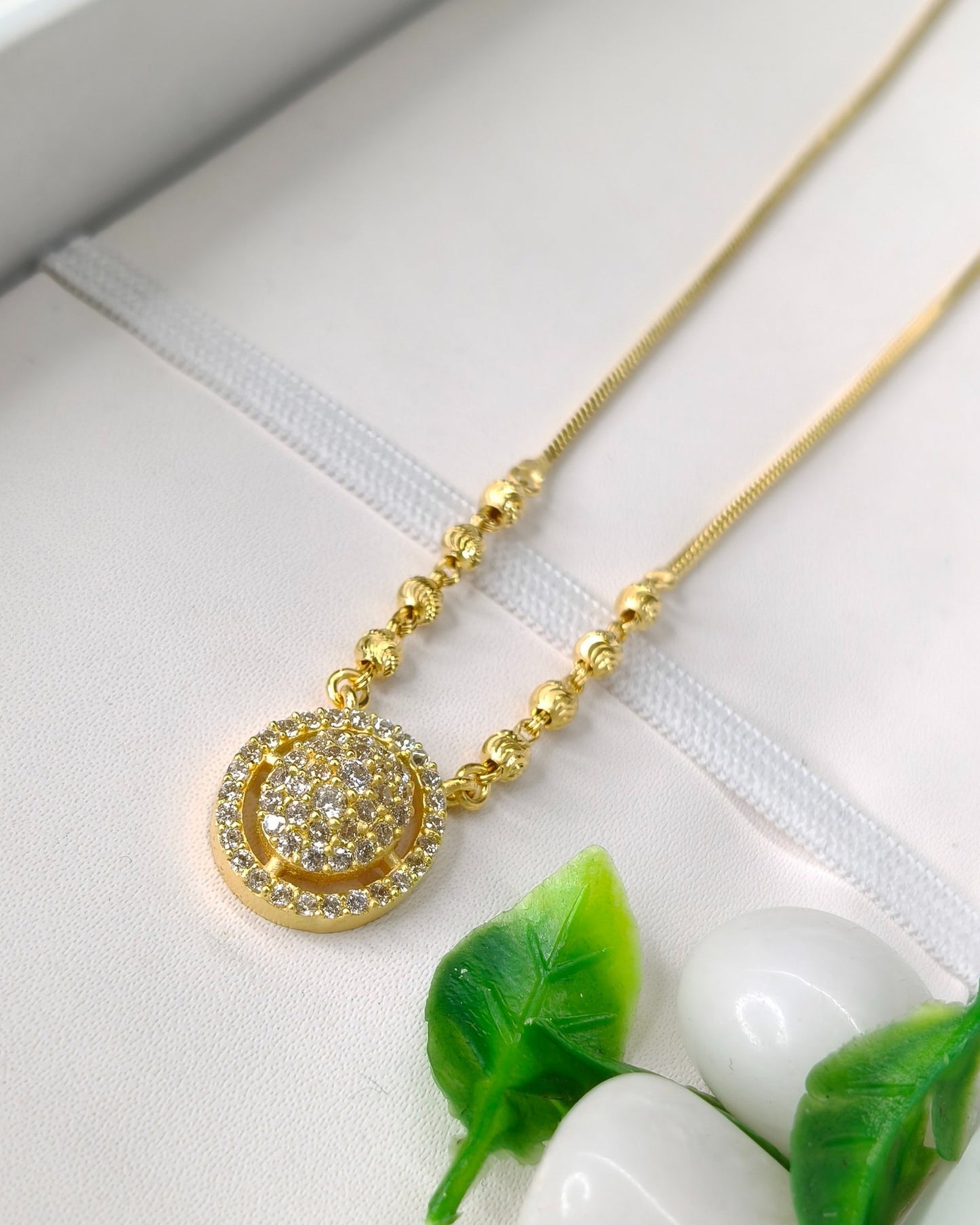 Forming Short Mangalsutra