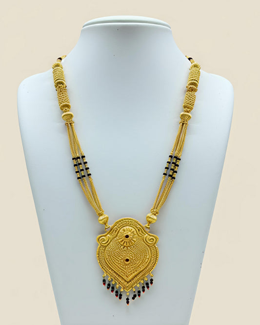 Forming Long Mangalsutra