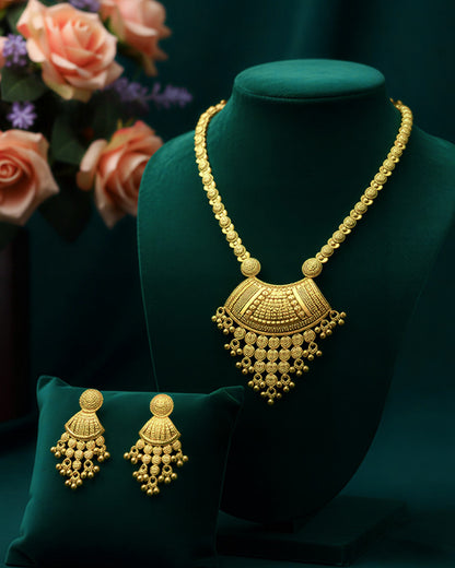 Forming Necklace