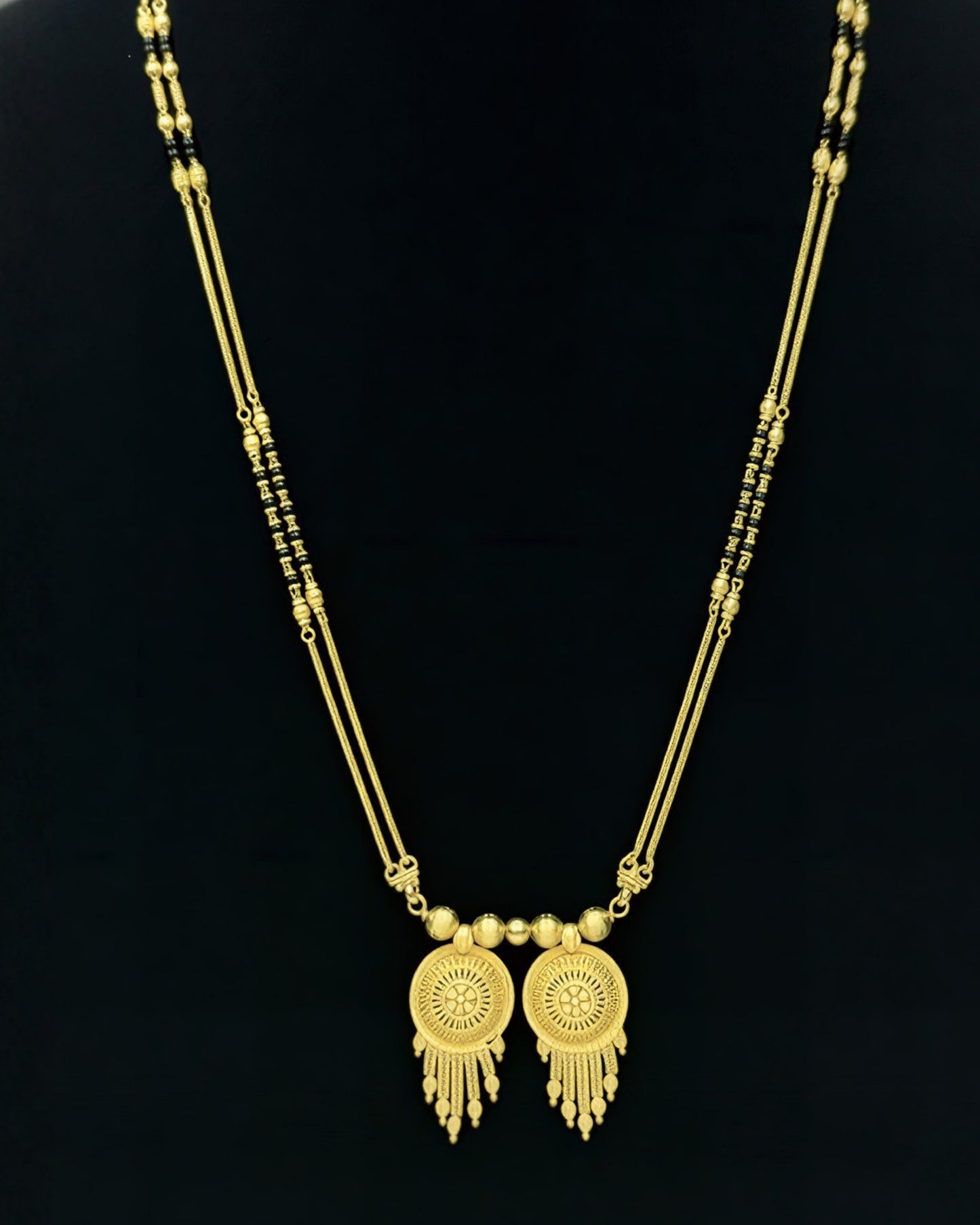 Forming Short Mangalsutra