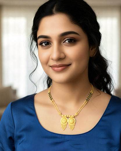 Forming Short Mangalsutra
