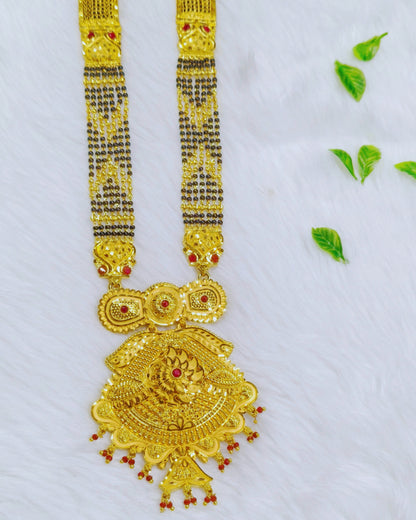 Forming Long Mangalsutra