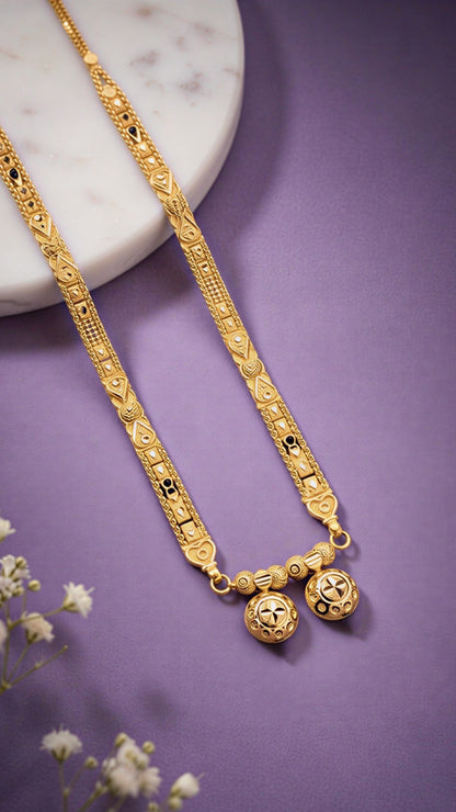 Forming Short Mangalsutra