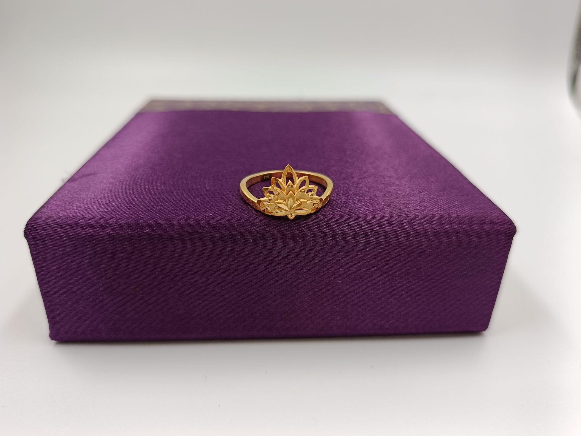 Women's Ring