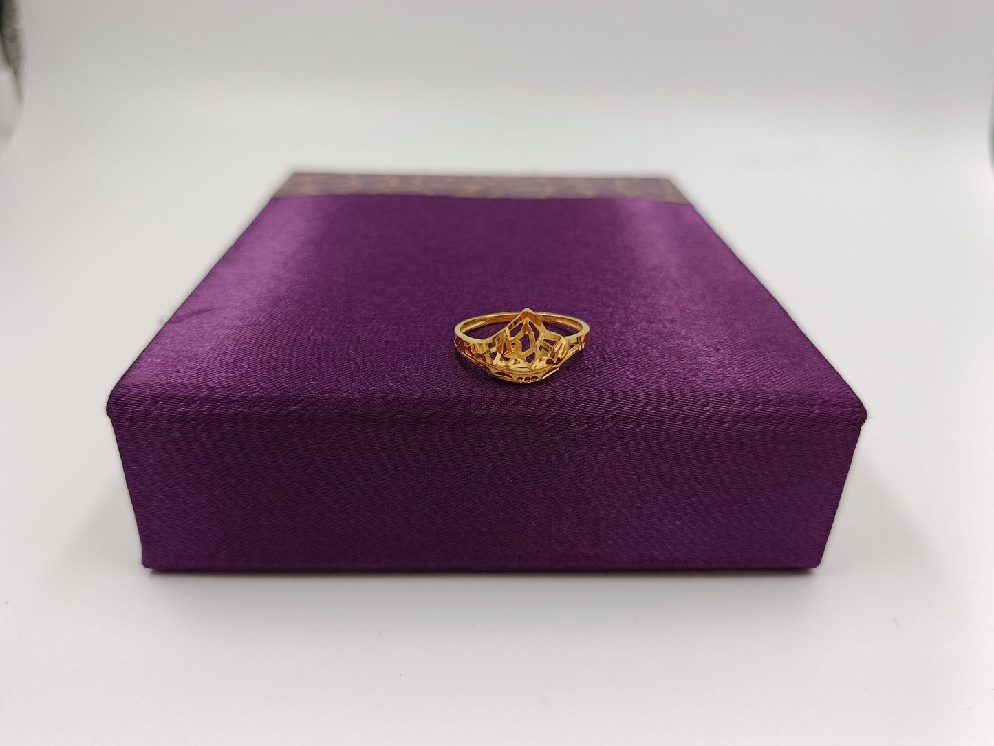 Women's Ring