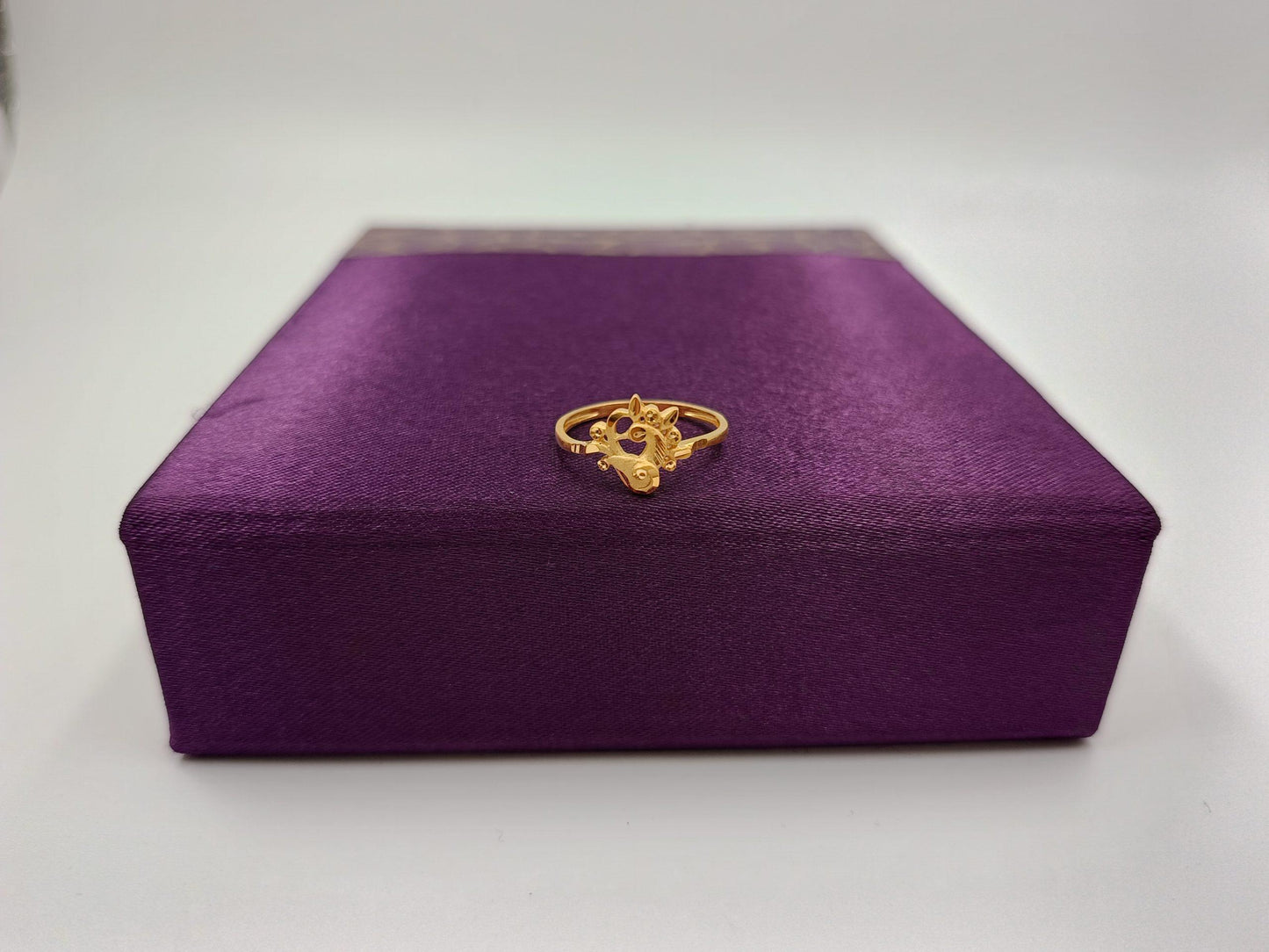 Women's Ring