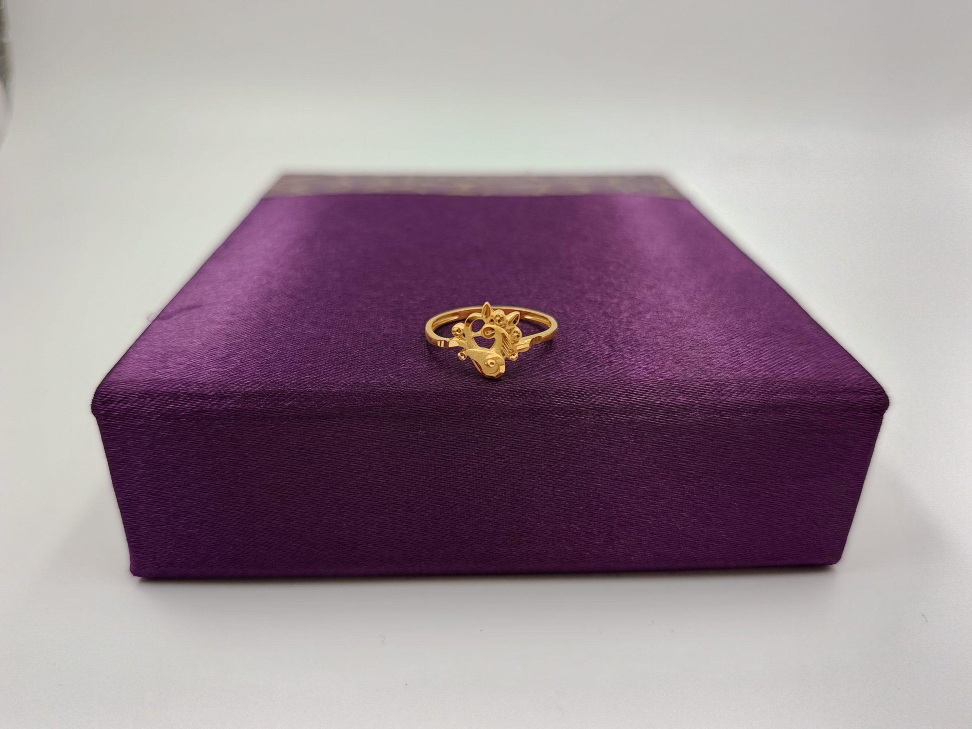 Women's Ring