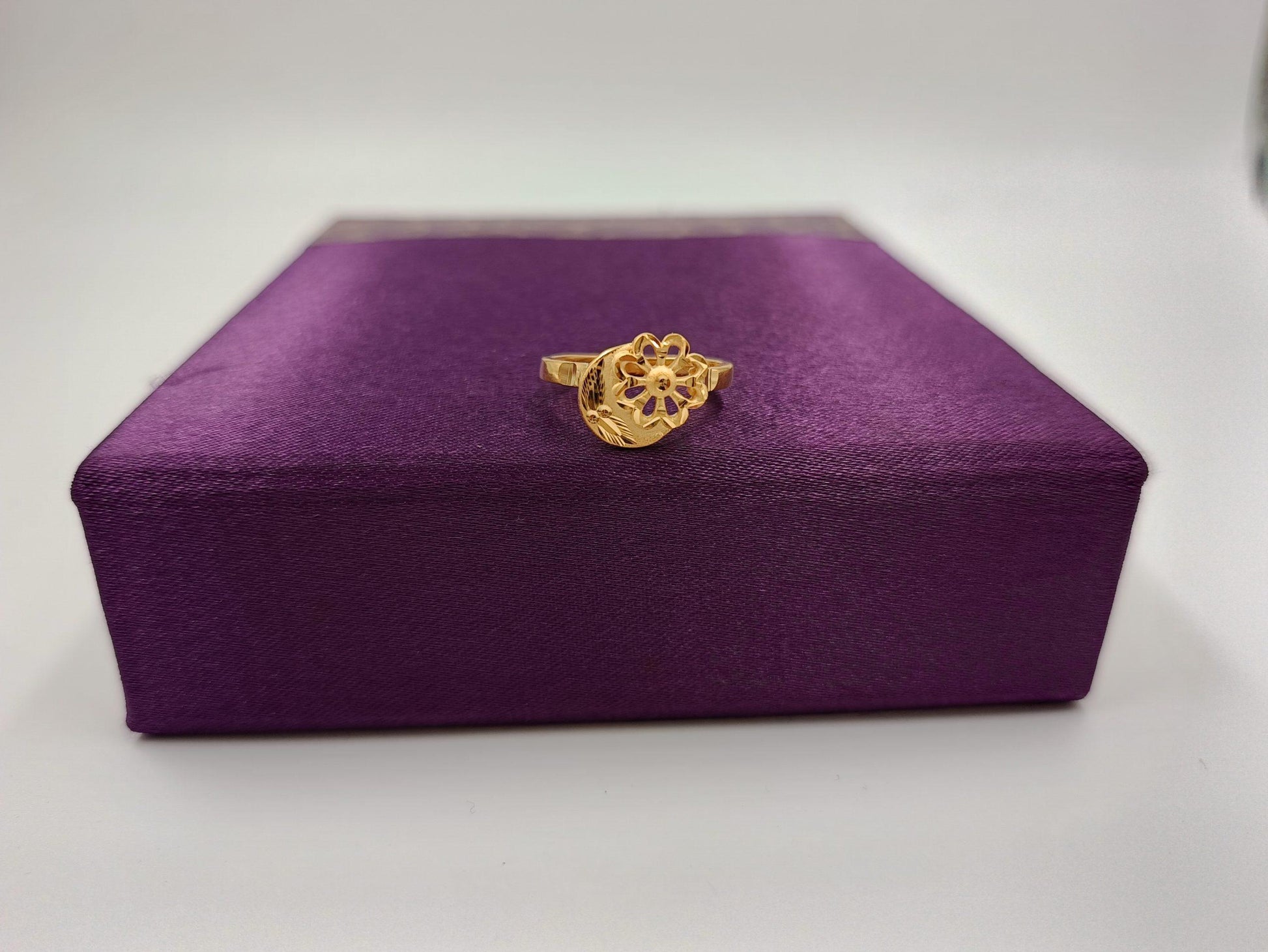 Women's Ring