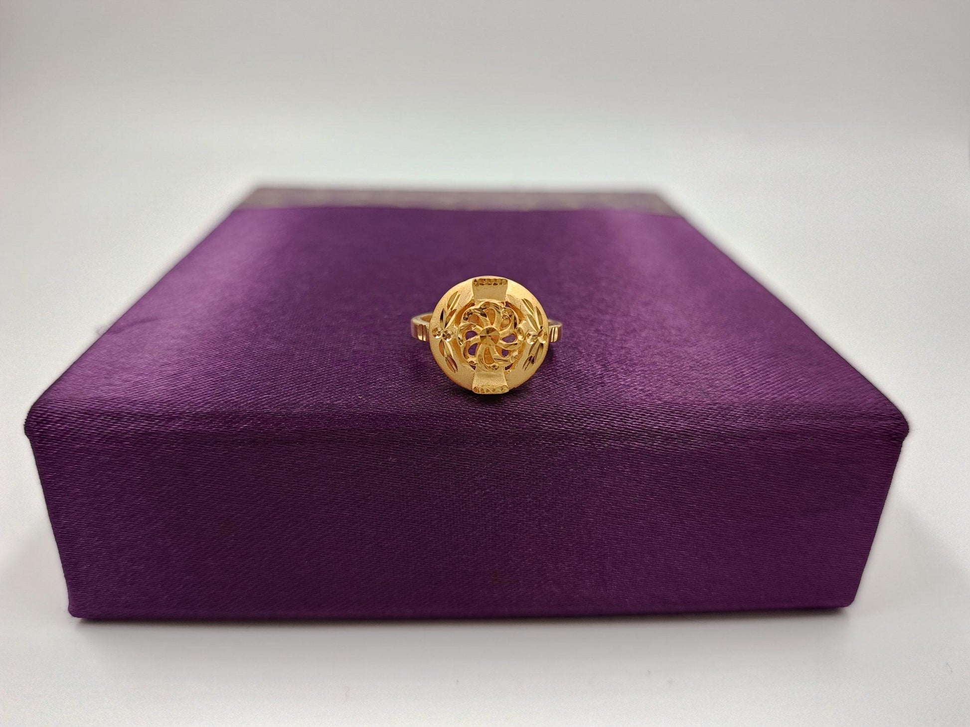 Women's Ring