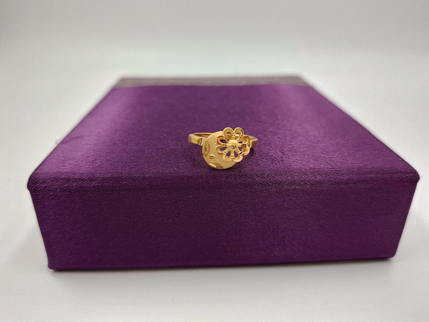 Women's Ring