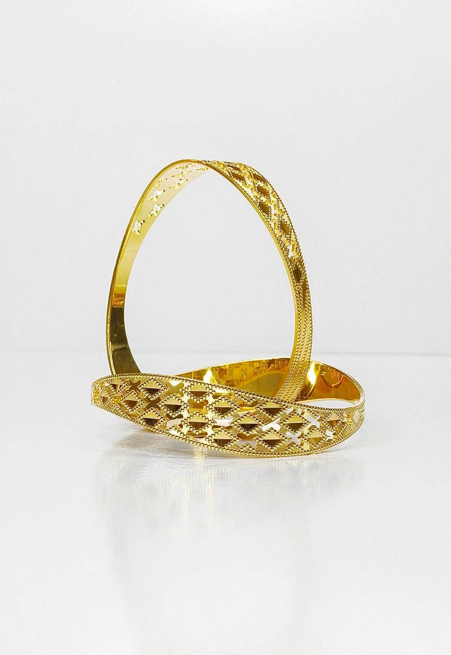 Forming 2 pc’s Bangles