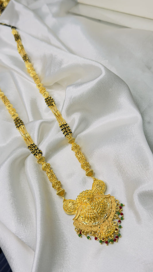 Forming Damru Mangalsutra