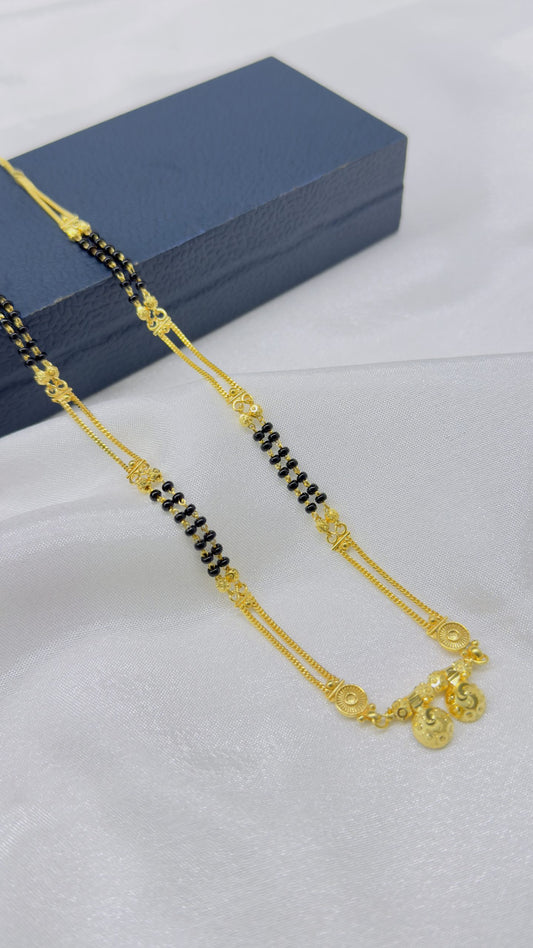 Forming Short Mangalsutra