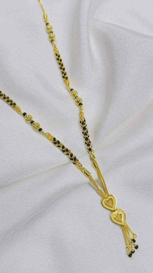 Forming Short Mangalsutra