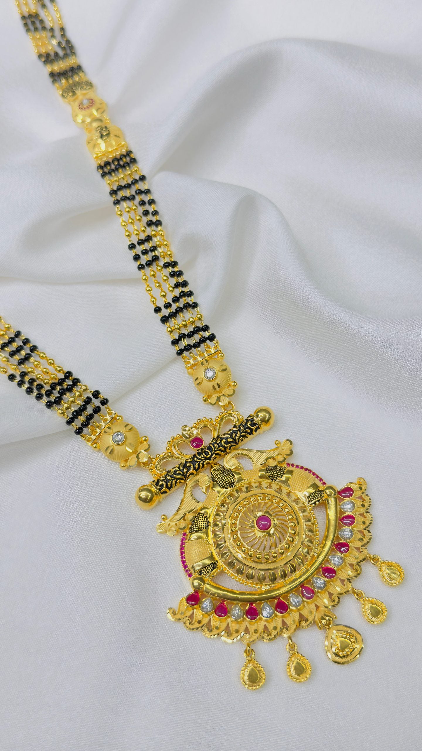 Forming Long Mangalsutra