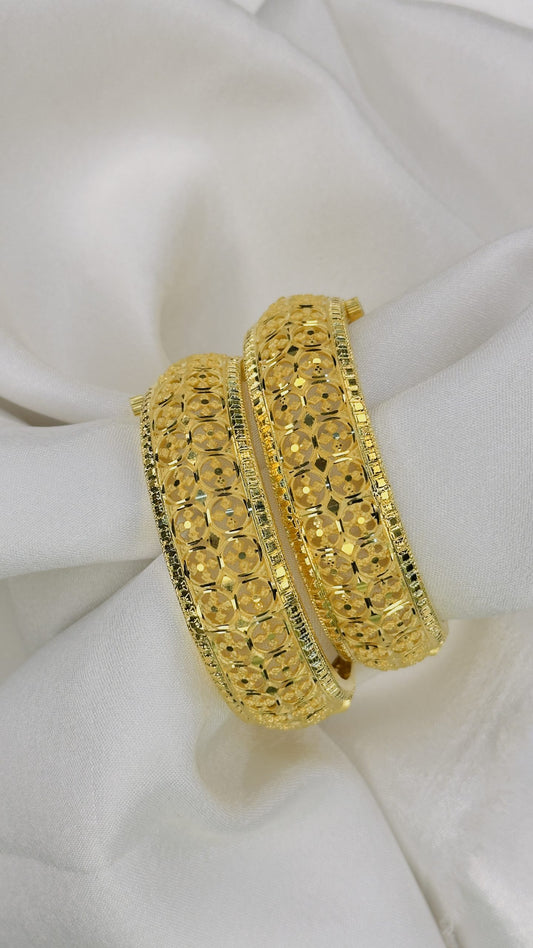 Forming 2 pc’s Bangales