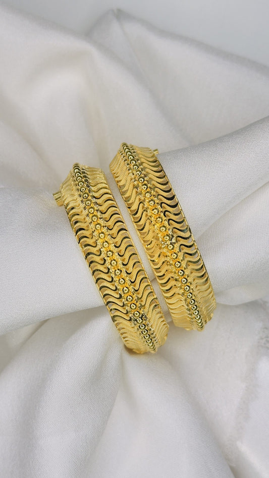 Forming 2 pc’s Bangales