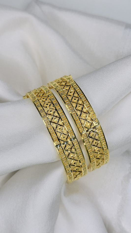 Forming 2 pc’s Bangales