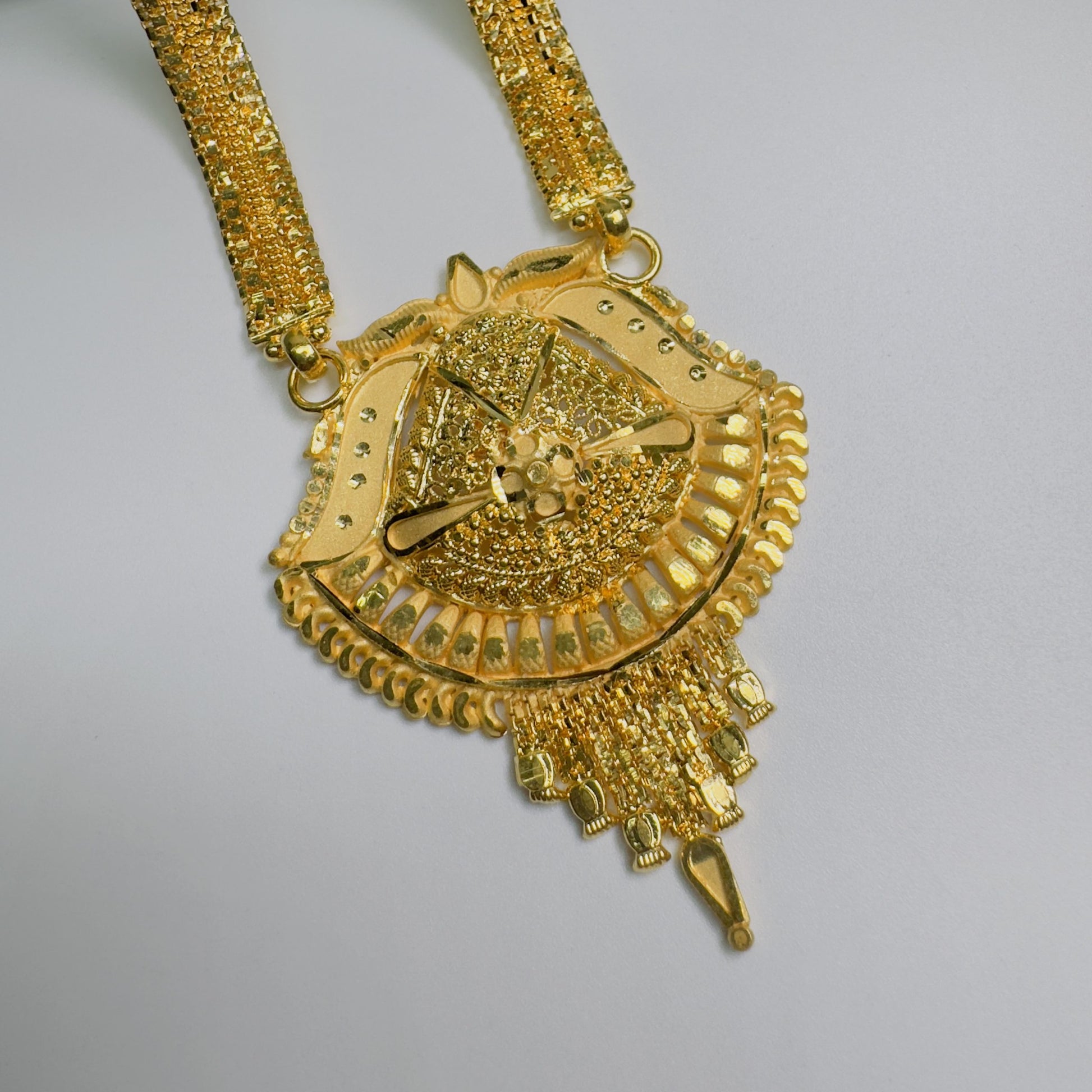 Forming Long Mangalsutra