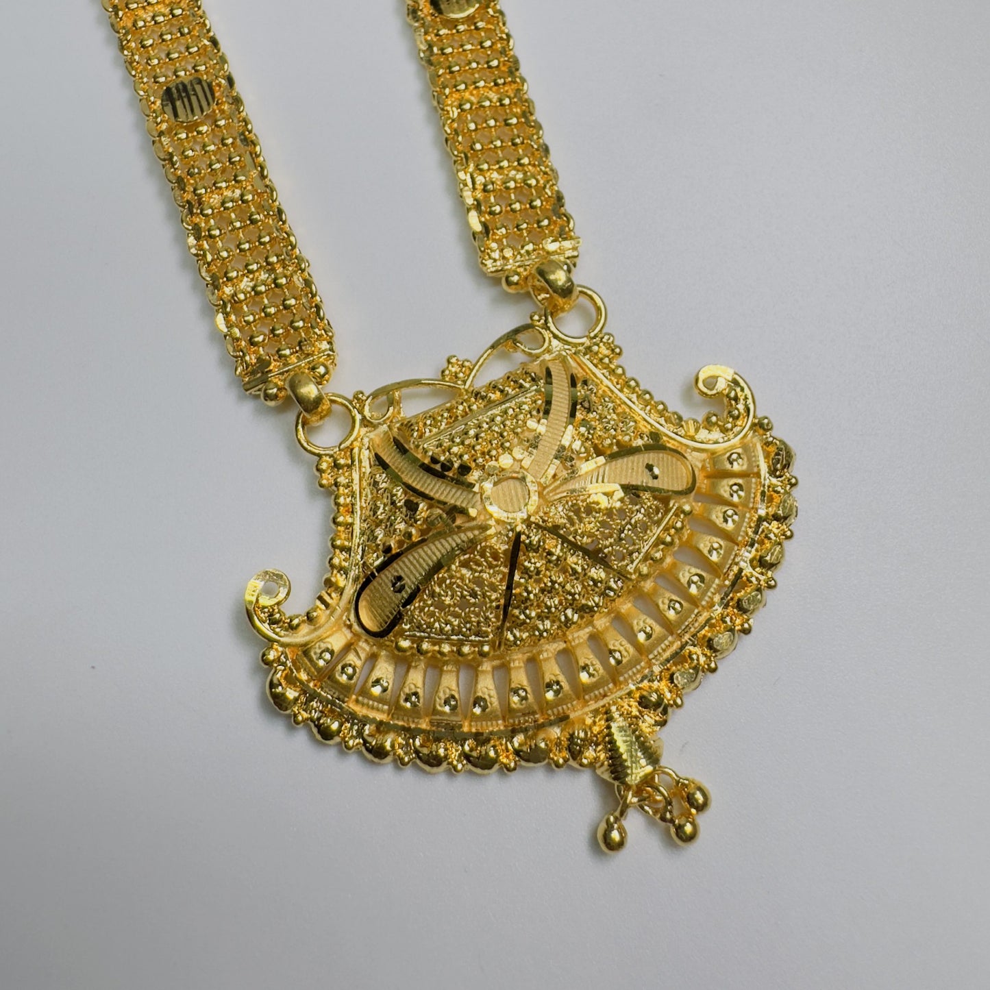 Forming Long Mangalsutra