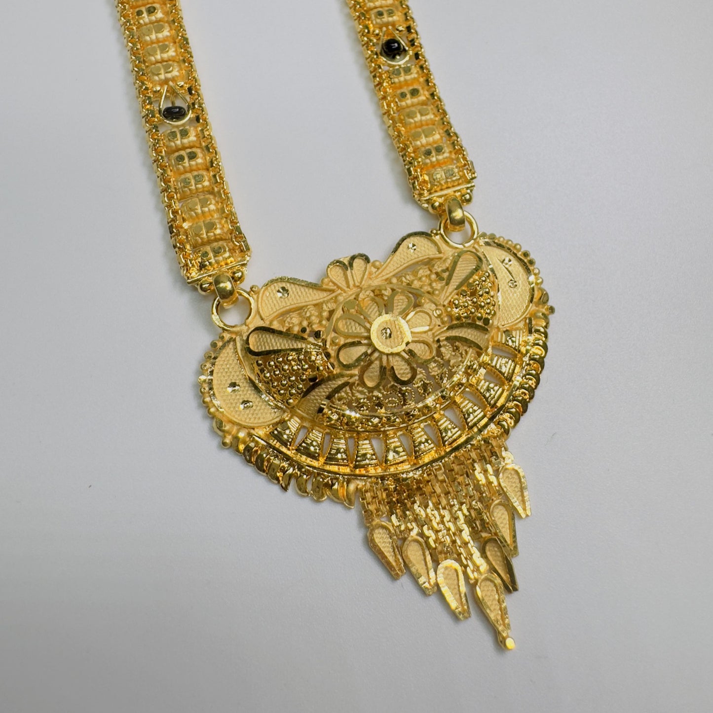 Forming Long Mangalsutra