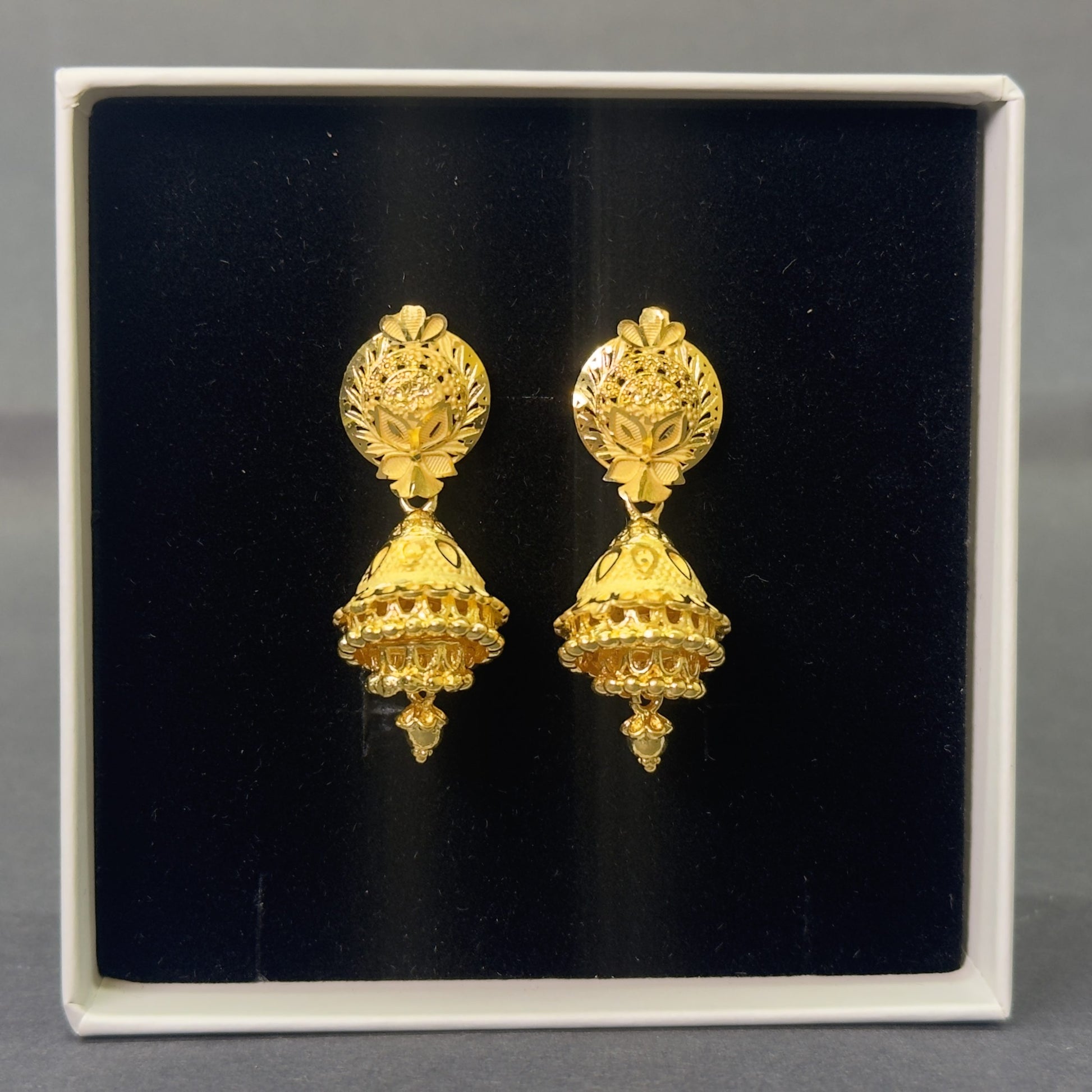 Forming Jhumka
