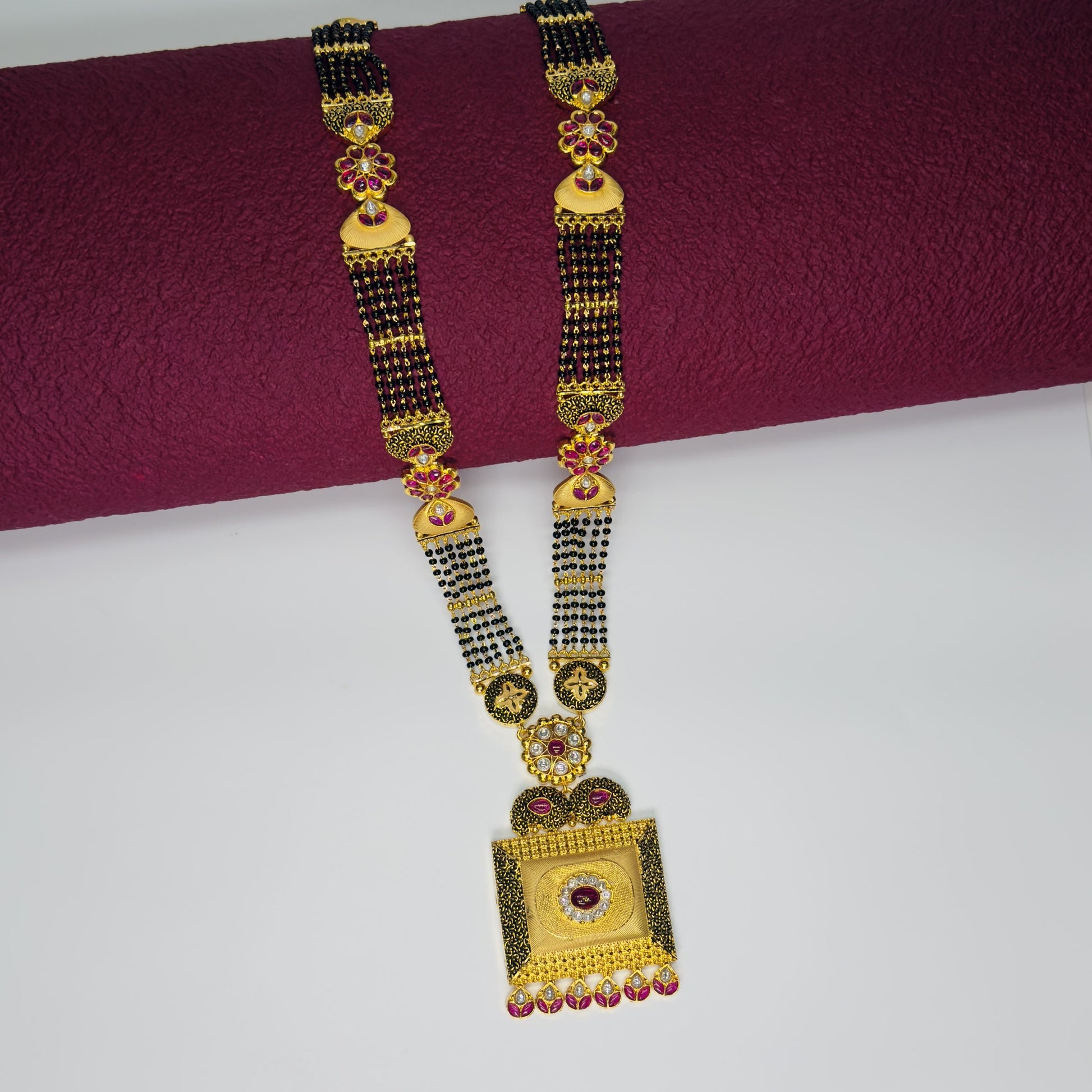 Forming Long Mangalsutra