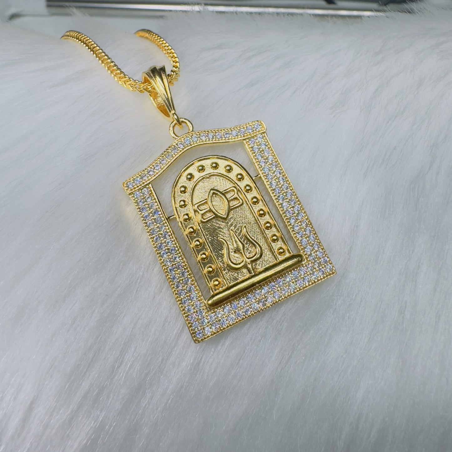 Chain Pendant