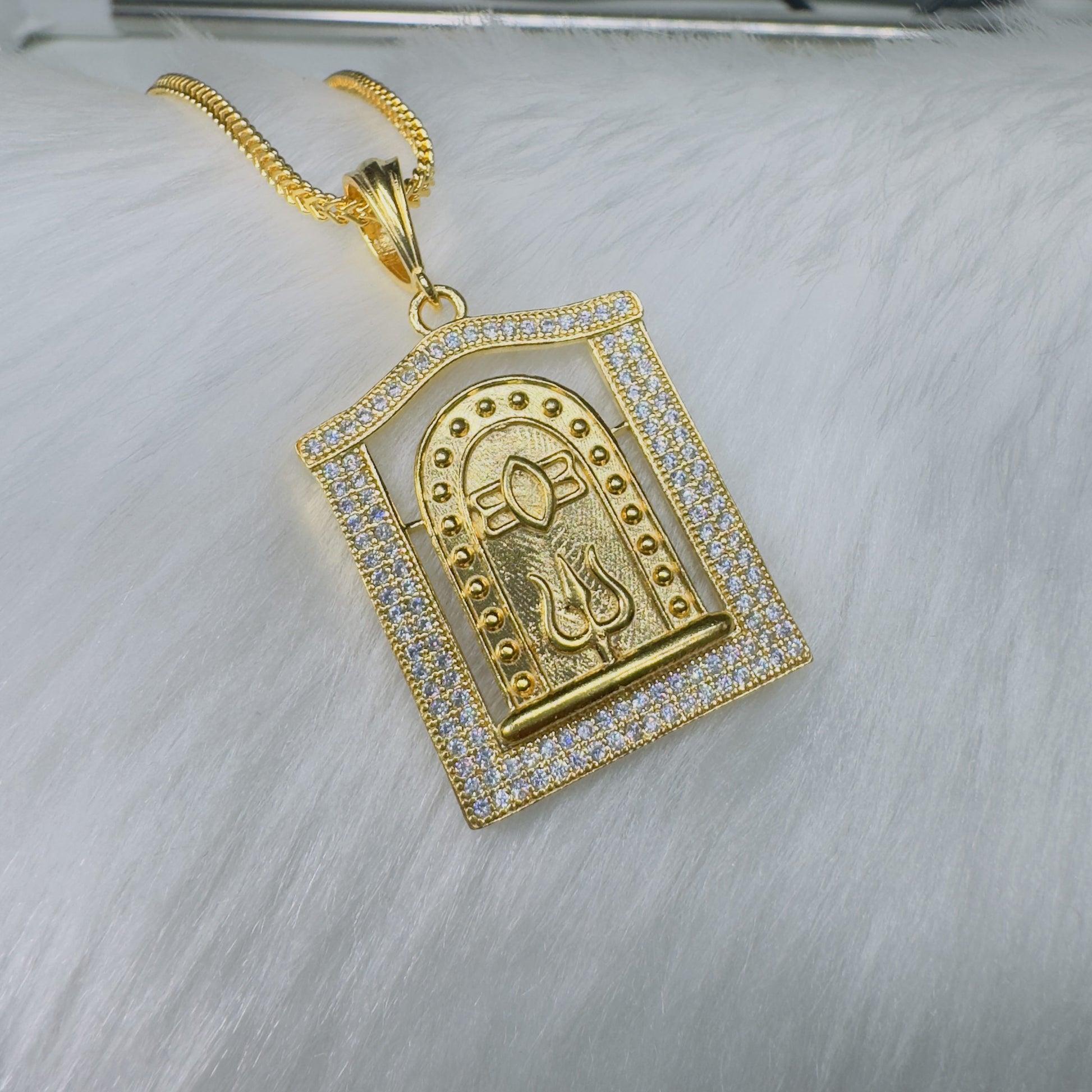 Chain Pendant