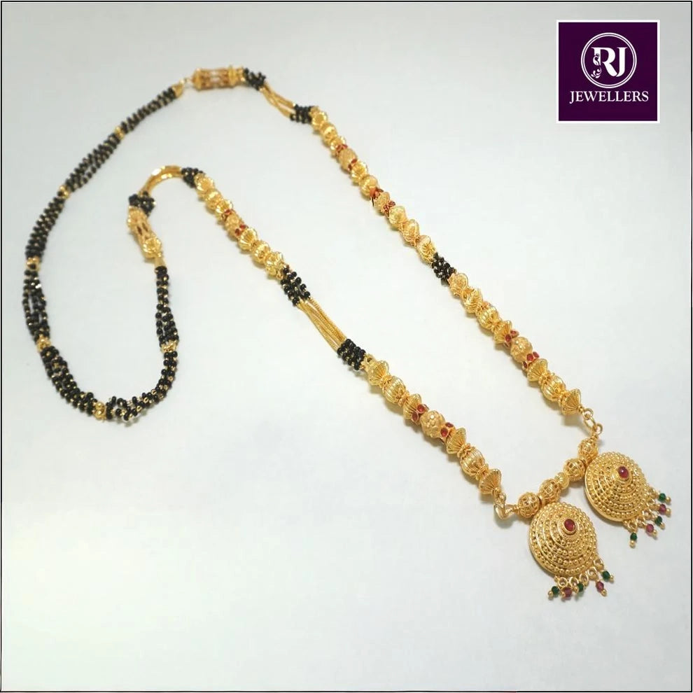 Forming Damru Mangalsutra