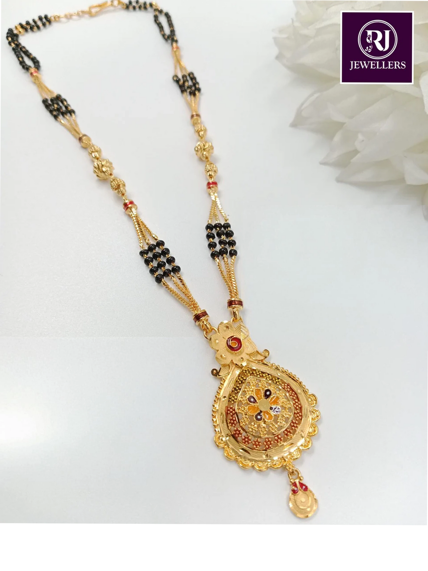 Forming Short Mangalsutra