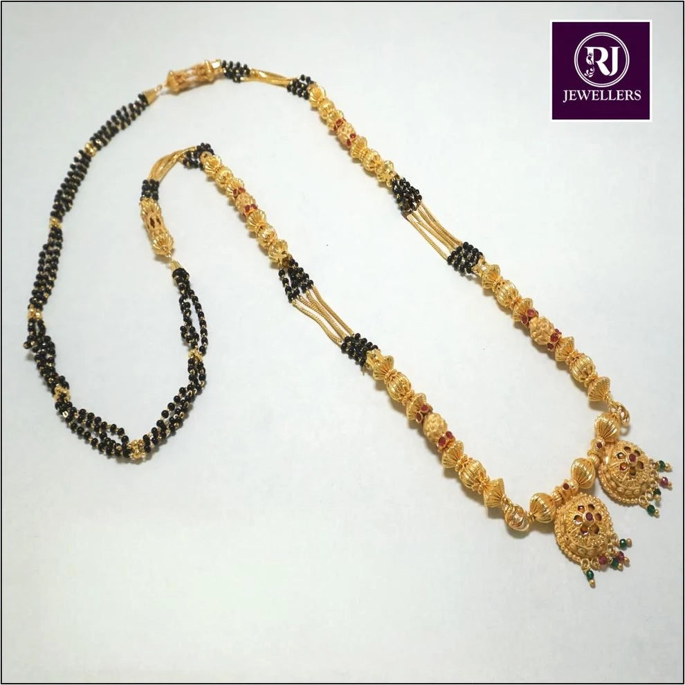 Forming Damru Mangalsutra